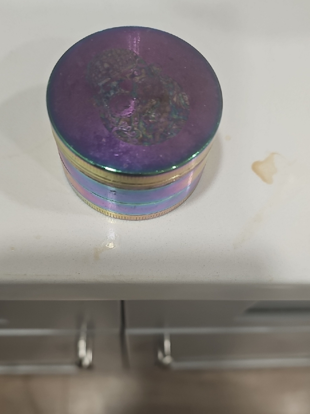 Iridescent Purple Makeup Grinder - Portable Cosmetic Tool